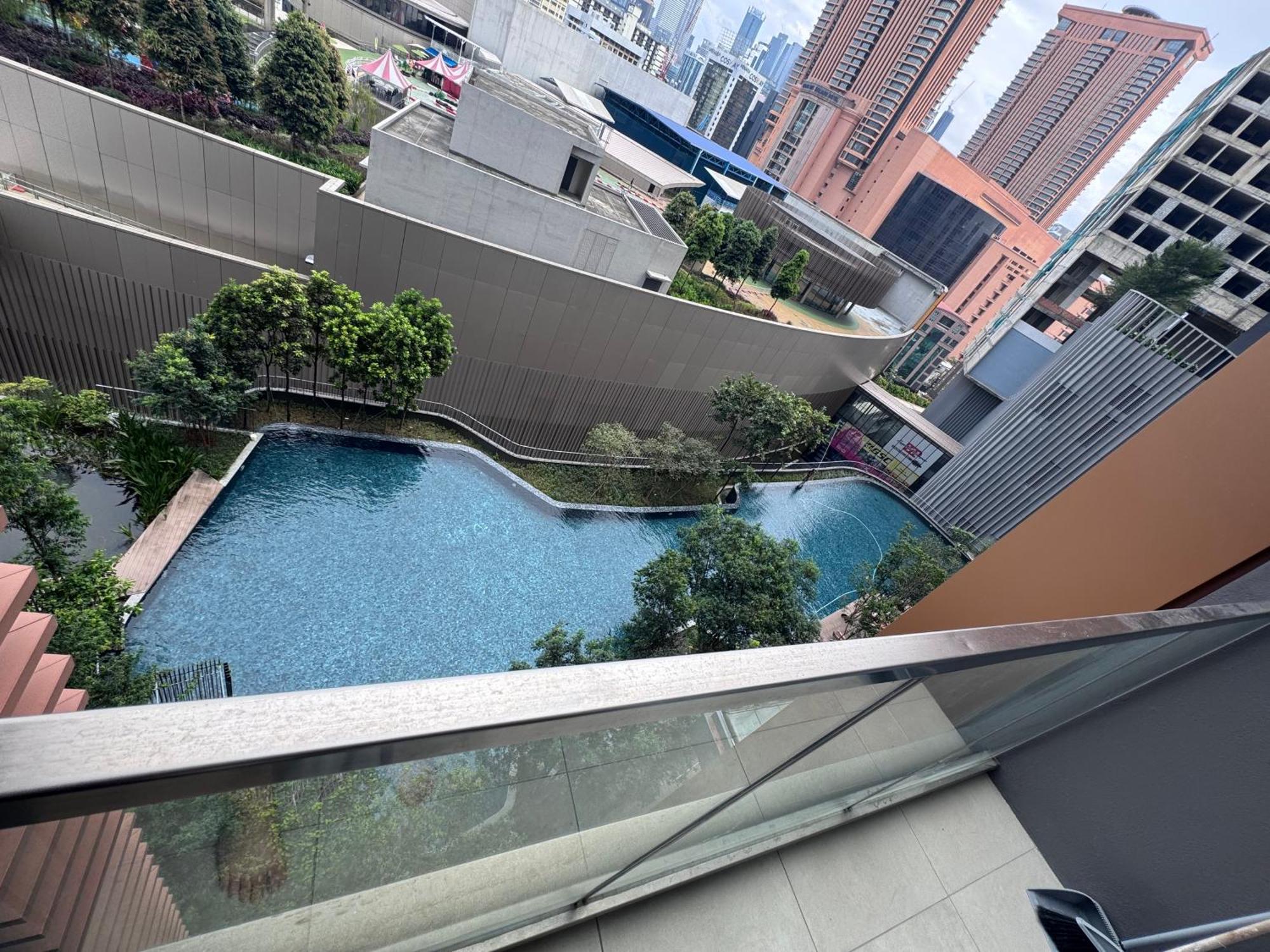 Infinity Pool Suite Bukit Bintang Lalaport Bbcc Kuala Lumpur Bagian luar foto